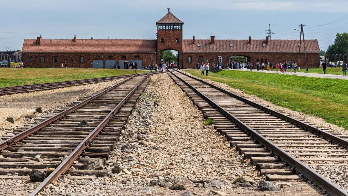 Auschwitz : en mémoire des champions