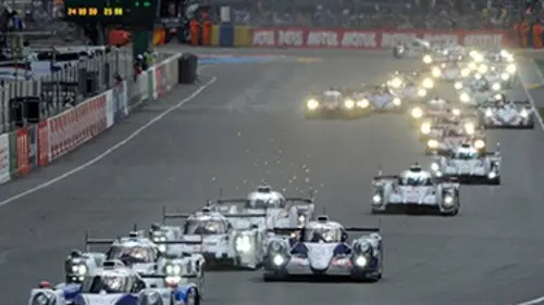 La course Automobilisme Les 24 Heures du Mans 2015
