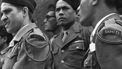 Aux armes Tahitiens