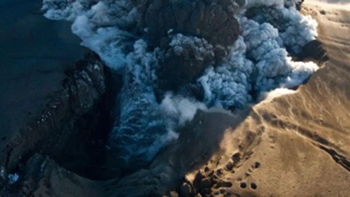 Aux frontières de la science 14/04 le pouvoir d'un volcan 2