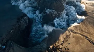 14/04 le pouvoir d'un volcan 2