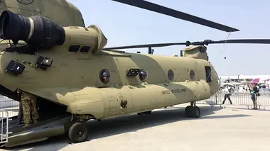 Avions de combat Les hélicoptères