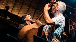 Sur Mezzo à 22h10 : Avishai Cohen et Makoto Ozone : The Amity Duet à la Philharmonie de Paris