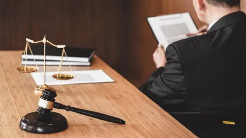 Avocats et associés S12E02 Calzone