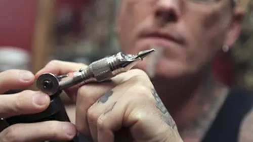 Bad Ink S01E13 Tatouage en zone interdite