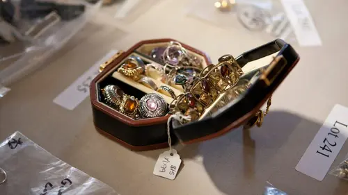 Baggage Battles Los Angeles