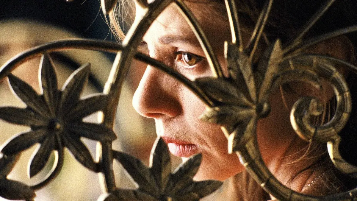 Attache Moi Scan Vf 2 Attache-moi ! - Film (1989)