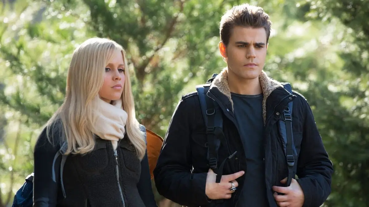 Vampire Diaries S03E08 Une famille ordinaire (Série) où regarder TV
