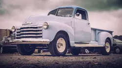 Bangers and Cash S01E08