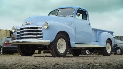 Bangers and Cash S01E05