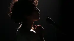 Barbara Pravi, voilà qui je suis