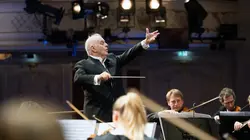 Visuel de Barenboim dirige la "Symphonie n°4" de Beethoven