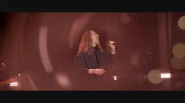 Basique, le classique Julien Doré