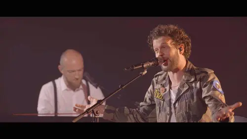Basique, le concert Claudio Capéo