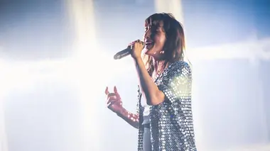 Juliette Armanet enflamme "Basique, le concert"