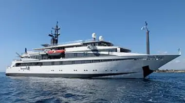 Variety Voyager, un méga yacht pour la Méditerranée