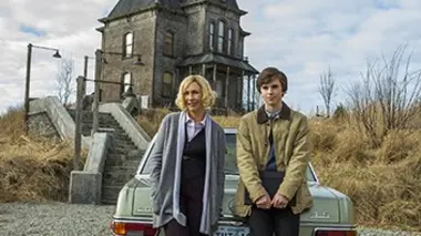 Bates Motel S03E08 Au bord du précipice