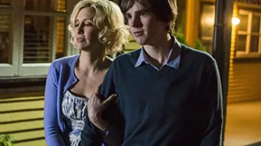 Bates Motel S03E09 Delirium