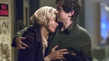 Bates Motel S04E01 Un danger pour lui-même et les autres