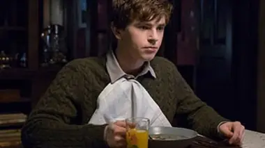 Bates Motel S04E10 Norman
