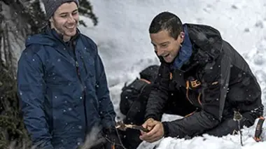 Bear Grylls : VIP vs. Wild S03E01 Nick Jonas