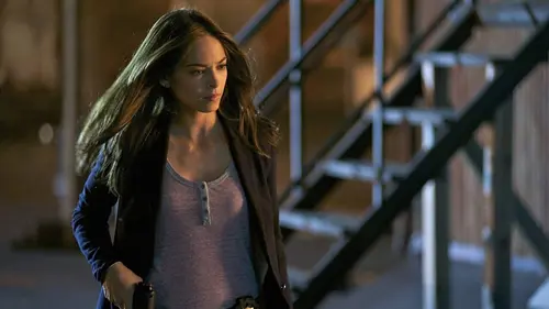 Beauty and the Beast S01E02 Le lac des cygnes en streaming