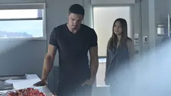 Beauty and the Beast S02E09 Bas les masques en streaming