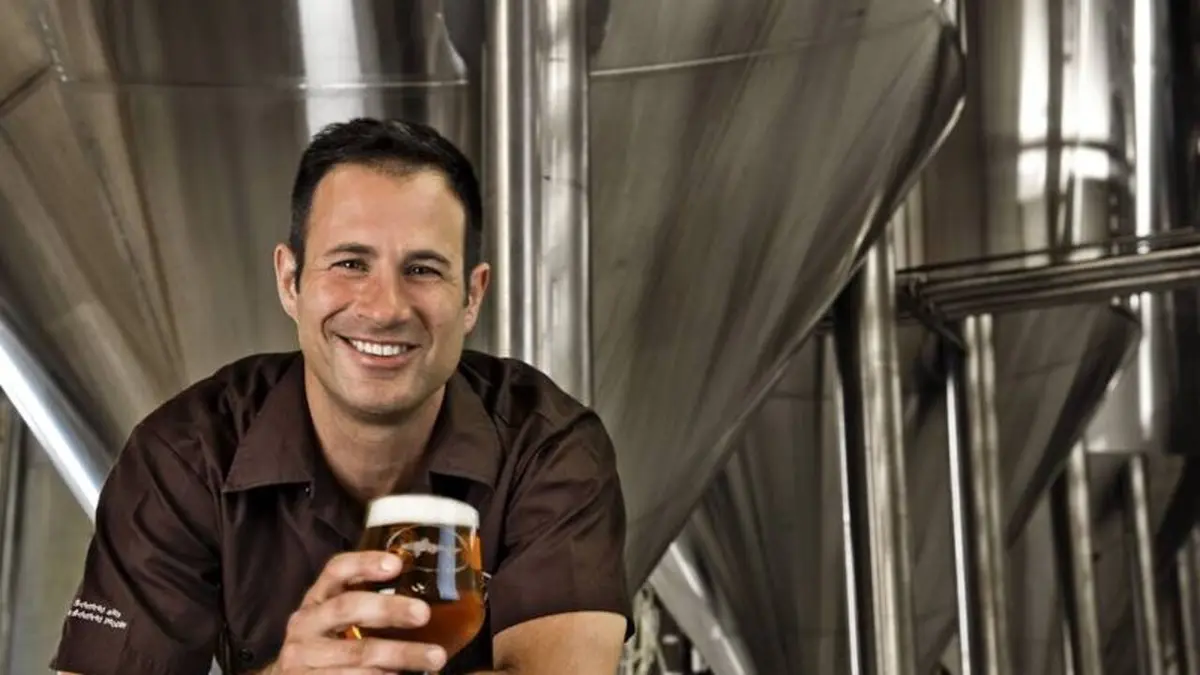 Brew Masters S01E01 Easy drinking beer: The brewing begins