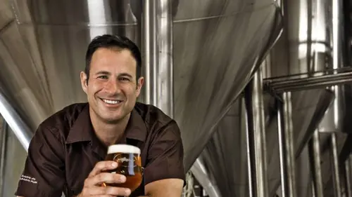 Brew Masters S01E01 Easy drinking beer: The brewing begins