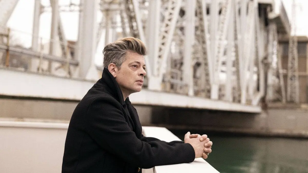 Benjamin Biolay : Retour à Sète