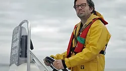 Benoît à la plage S01E03 Cannes