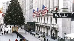 Visuel de Bernard Madoff, l'escroc en col blanc