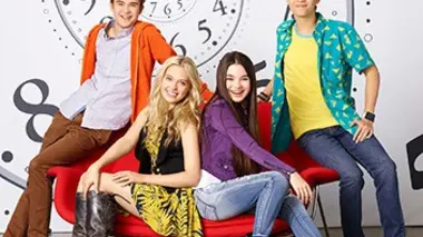 Best Friends Whenever S01E01 Il est temps de voyager