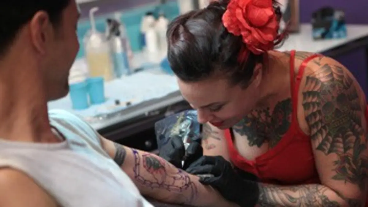 Best Ink Episode 1 : Quelque chose à cacher