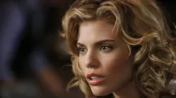 Beverly Hills S07E27 Il n'a d'yeux que pour elle