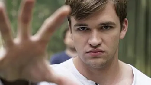 Beyond S01E07 L'heure du loup