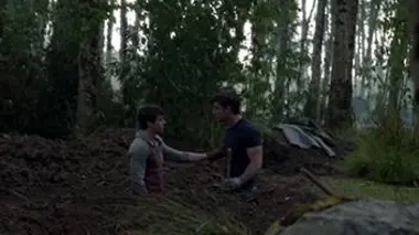Beyond S02E05 Six pieds sous terre