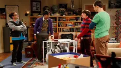 Big Bang Theory S02E22 La turbulence du matériel confidentiel