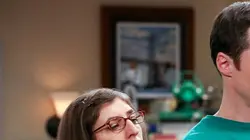 Big Bang Theory S10E14 Le décodeur d'émotions !