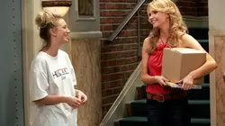 Big Bang Theory  S02E19 La Juxtaposition de la prostituée morte