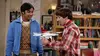 le docteur V.M. Koothrappali dans Big Bang Theory S08E22 La toque et la toge (2015)