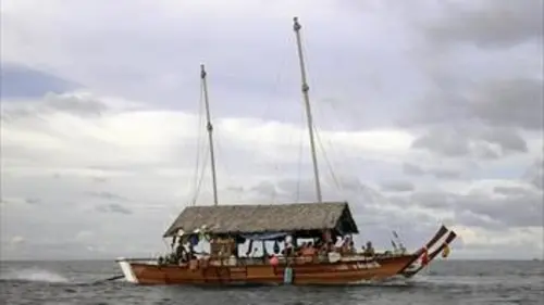 Birmanie, à l'ombre des derniers nomades des mers
