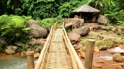 Birmanie : l'étonnant pont de bambou