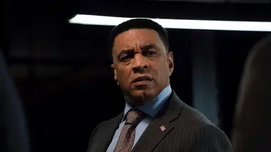 Blacklist S07E01 Louis T. Steinhil