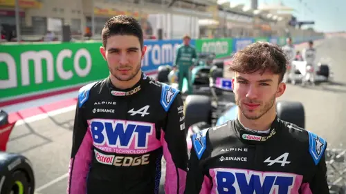 Bleu, blanc, vite S01E03 Turbulences