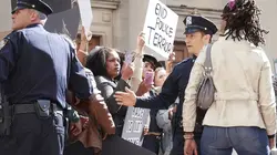 Blue Bloods S06E06 Quand le torchon brûle