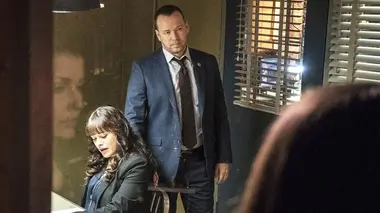 Blue Bloods S06E22 Fidèles au poste