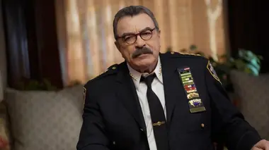 Blue Bloods S10E14 Brumes de guerre