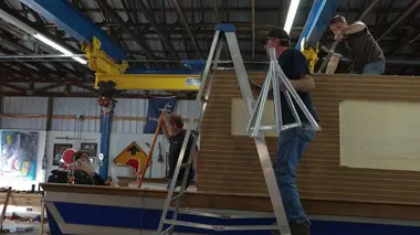 Boat Masters S01E03 Camping sur l'eau