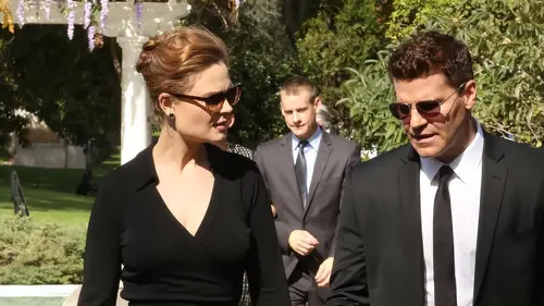 Bones S09E19 Le calice de l'assassin en streaming